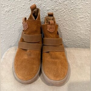Freshly Picked Brown Kids Boots Size‎ 13